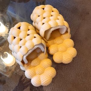 Meet your Posher, Lloydious